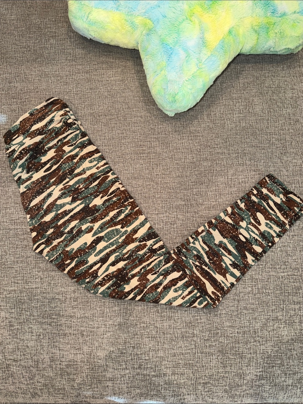 Lularoe Camo Leggings